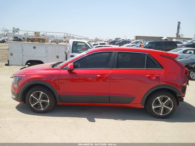 KNDCP3LE4R5129084 KIA NIRO LX