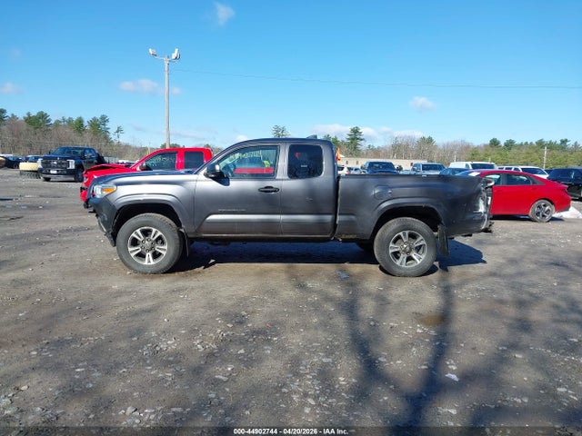 2019 Toyota Tacoma Sr მანქანა იყიდება აუქციონზე, vin: 5TFSX5EN2KX067246, აუქციონის ნომერი: 44902744