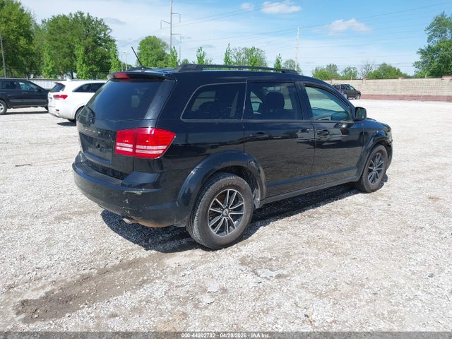 3C4PDCAB1JT382158 Dodge JOURNEY SE