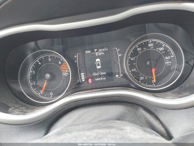 Продажа на аукционе авто 2017 Jeep Cherokee Latitude Fwd, vin: 1C4PJLCB1HW549919, номер лота: 44902795