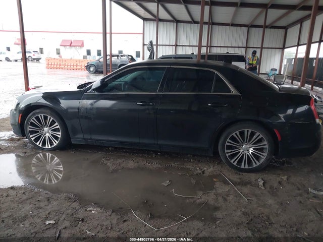 Aukcja sprzedaży 2016 Chrysler 300 Limited, vin: 2C3CCAAG0GH321889, numer aukcji: 44902796