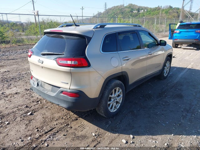 44902807 :رقم المزاد ، 1C4PJMCB3FW691885 vin ، 2015 Jeep Cherokee Latitude مزاد بيع