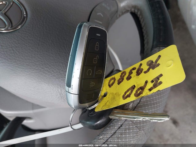 44902828 :رقم المزاد ، 5TDZK22C17S056251 vin ، 2007 Toyota Sienna Xle مزاد بيع