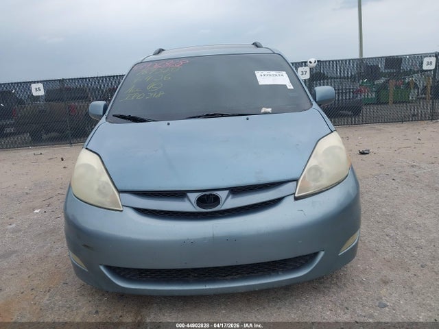 44902828 :رقم المزاد ، 5TDZK22C17S056251 vin ، 2007 Toyota Sienna Xle مزاد بيع