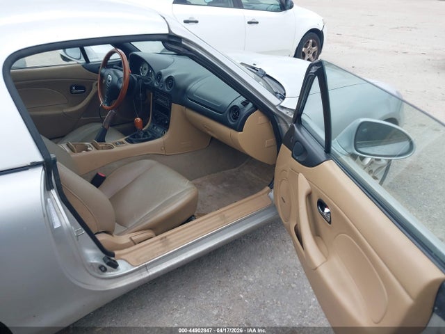 44902847 :رقم المزاد ، JM1NB353210203252 vin ، 2001 Mazda Mx-5 Miata Ls/special Edition مزاد بيع