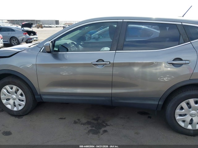 JN1BJ1CP2KW239301 Nissan Rogue Sport S