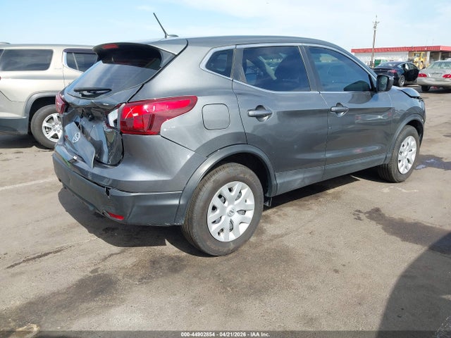 JN1BJ1CP2KW239301 Nissan Rogue Sport S