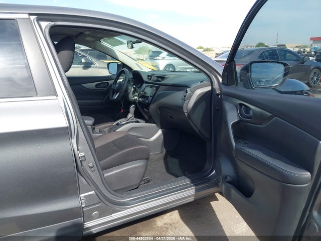 JN1BJ1CP2KW239301 Nissan Rogue Sport S