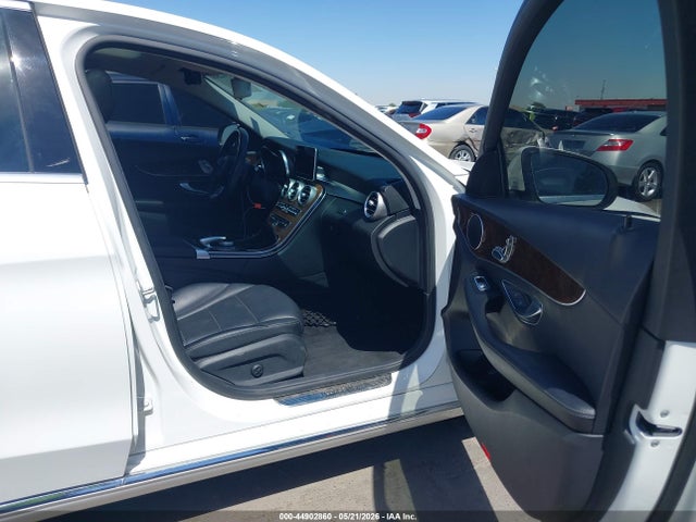Aukcja sprzedaży 2016 Mercedes-benz C 300, vin: 55SWF4JB0GU157103, numer aukcji: 44902860