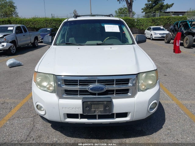 2009 Ford Escape Xlt მანქანა იყიდება აუქციონზე, vin: 1FMCU03789KB04128, აუქციონის ნომერი: 44902875