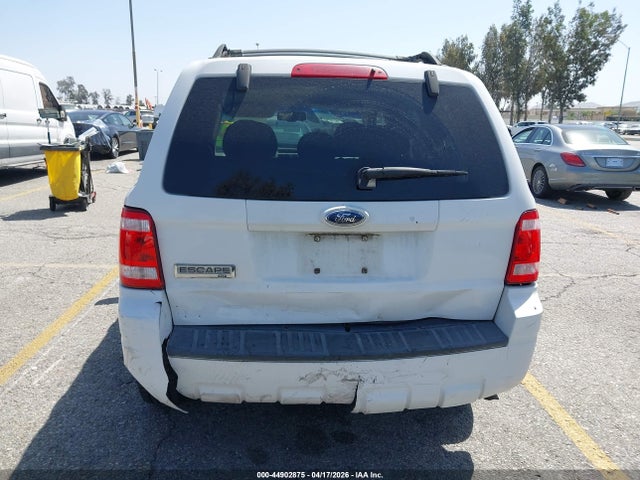 2009 Ford Escape Xlt მანქანა იყიდება აუქციონზე, vin: 1FMCU03789KB04128, აუქციონის ნომერი: 44902875