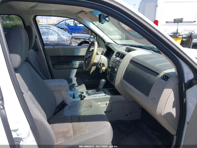 2009 Ford Escape Xlt მანქანა იყიდება აუქციონზე, vin: 1FMCU03789KB04128, აუქციონის ნომერი: 44902875