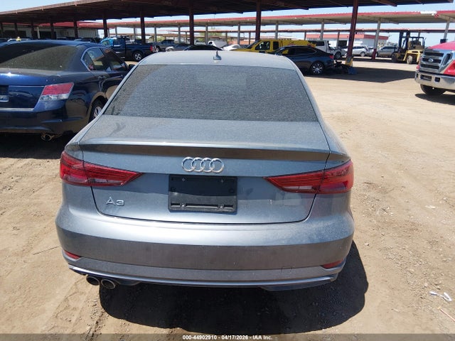 2018 Audi A3 მანქანა იყიდება აუქციონზე, vin: WAUAUGFF8J1092562, აუქციონის ნომერი: 44902910