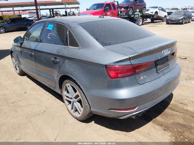 2018 Audi A3 მანქანა იყიდება აუქციონზე, vin: WAUAUGFF8J1092562, აუქციონის ნომერი: 44902910