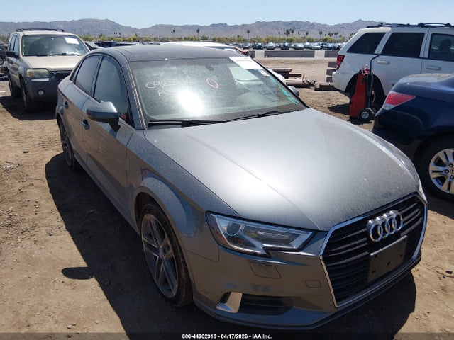 2018 Audi A3 მანქანა იყიდება აუქციონზე, vin: WAUAUGFF8J1092562, აუქციონის ნომერი: 44902910