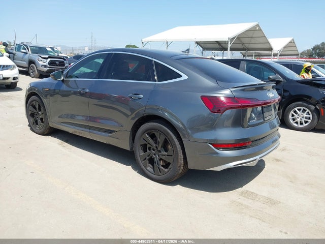 WA11AAGE0MB000691 Audi E-tron Sportback Premium Quattro