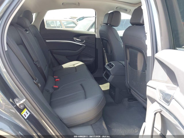 WA11AAGE0MB000691 Audi E-tron Sportback Premium Quattro
