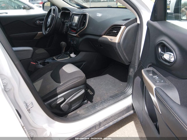 Продаж на аукціоні авто 2018 Jeep Cherokee Latitude 4x4, vin: 1C4PJMCB1JD568588, номер лоту: 44902916
