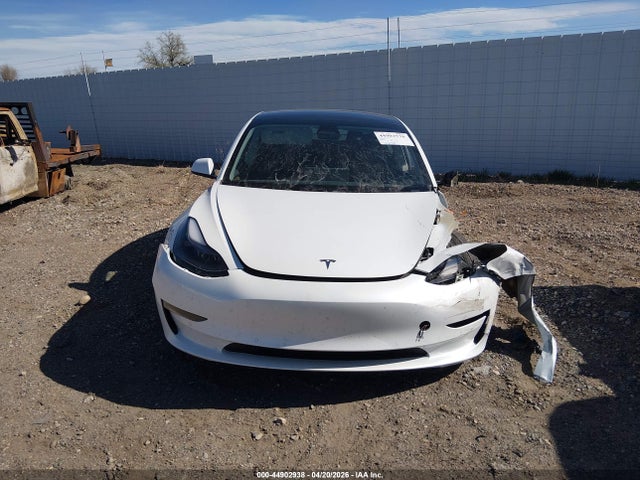 5YJ3E1EB4NF318131 Tesla Model 3 Long Range Dual Motor All-wheel Drive