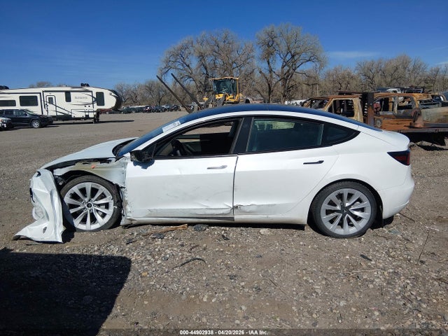 Продаж на аукціоні авто 2022 Tesla Model 3 Long Range Dual Motor All-wheel Drive, vin: 5YJ3E1EB4NF318131, номер лоту: 44902938