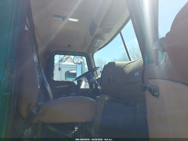 44902939 :رقم المزاد ، 1M2AG11Y66M045175 vin ، 2006 Mack 700 Cv700 مزاد بيع