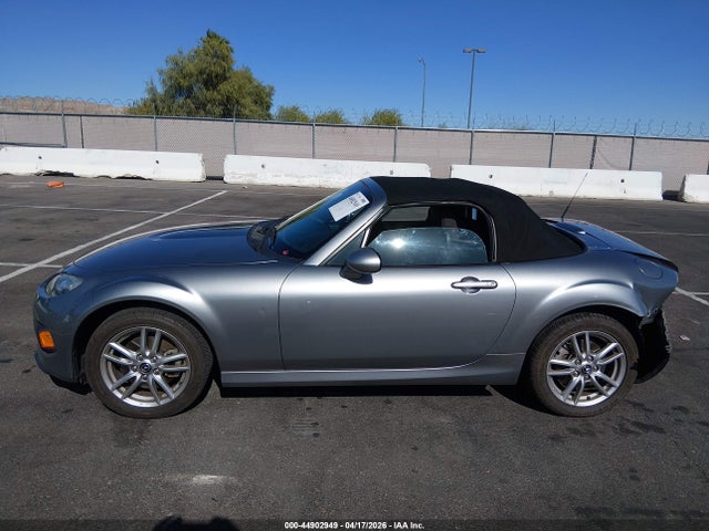 44902949 :رقم المزاد ، JM1NC2JF5F0239516 vin ، 2015 Mazda Mx-5 Miata Sport مزاد بيع