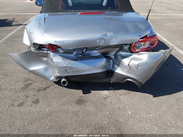 44902949 :رقم المزاد ، JM1NC2JF5F0239516 vin ، 2015 Mazda Mx-5 Miata Sport مزاد بيع