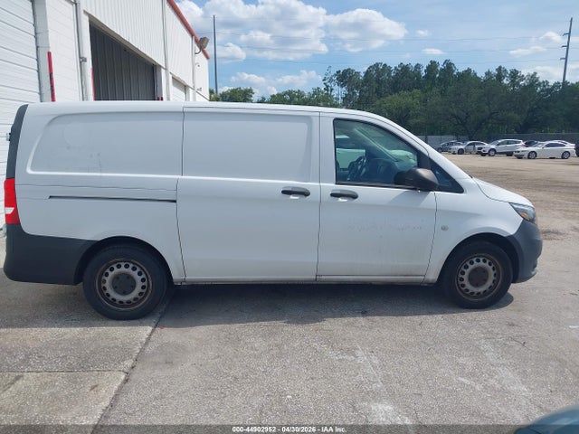 44902952 :رقم المزاد ، W1YV0BEY7L3757556 vin ، 2020 Mercedes-benz Metris مزاد بيع