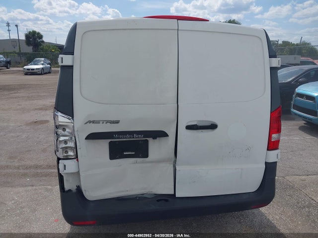 44902952 :رقم المزاد ، W1YV0BEY7L3757556 vin ، 2020 Mercedes-benz Metris مزاد بيع