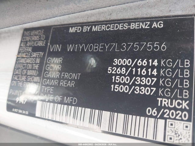 44902952 :رقم المزاد ، W1YV0BEY7L3757556 vin ، 2020 Mercedes-benz Metris مزاد بيع