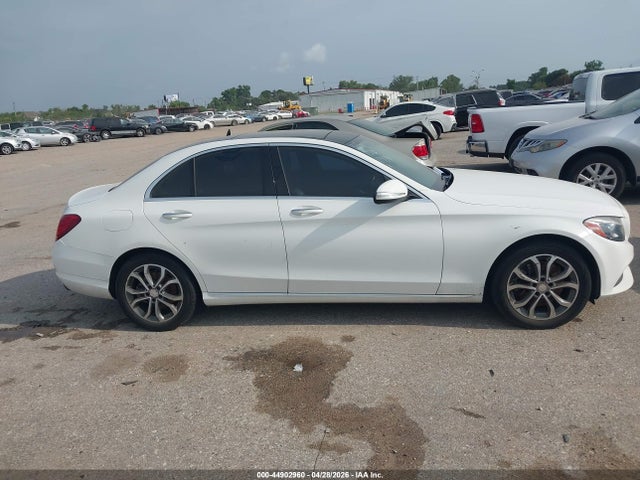 2015 Mercedes-benz C 300 4matic მანქანა იყიდება აუქციონზე, vin: 55SWF4KB5FU024348, აუქციონის ნომერი: 44902960