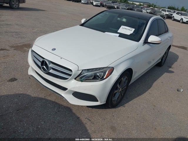 2015 Mercedes-benz C 300 4matic მანქანა იყიდება აუქციონზე, vin: 55SWF4KB5FU024348, აუქციონის ნომერი: 44902960