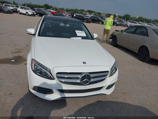 2015 Mercedes-benz C 300 4matic მანქანა იყიდება აუქციონზე, vin: 55SWF4KB5FU024348, აუქციონის ნომერი: 44902960