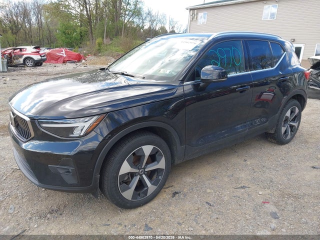 2024 Volvo Xc40 B5 Plus Bright Theme მანქანა იყიდება აუქციონზე, vin: YV4L12UE2R2240418, აუქციონის ნომერი: 44902970