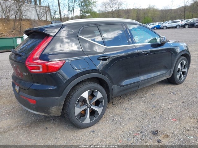2024 Volvo Xc40 B5 Plus Bright Theme მანქანა იყიდება აუქციონზე, vin: YV4L12UE2R2240418, აუქციონის ნომერი: 44902970