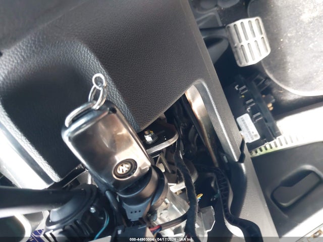 2011 Volkswagen Gti 4-door მანქანა იყიდება აუქციონზე, vin: WVWHV7AJ8BW234147, აუქციონის ნომერი: 44903004
