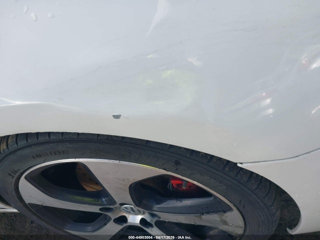 2011 Volkswagen Gti 4-door მანქანა იყიდება აუქციონზე, vin: WVWHV7AJ8BW234147, აუქციონის ნომერი: 44903004