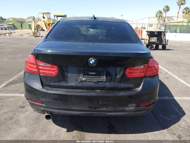 2013 Bmw 320i მანქანა იყიდება აუქციონზე, vin: WBA3B1C55DK129489, აუქციონის ნომერი: 44903043