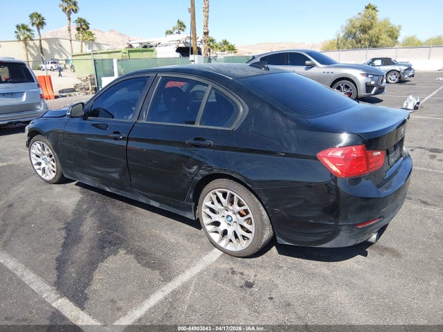 2013 Bmw 320i მანქანა იყიდება აუქციონზე, vin: WBA3B1C55DK129489, აუქციონის ნომერი: 44903043