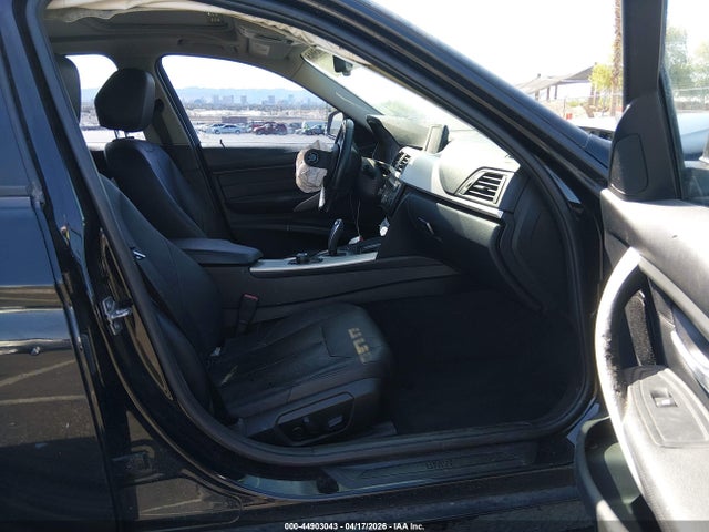 2013 Bmw 320i მანქანა იყიდება აუქციონზე, vin: WBA3B1C55DK129489, აუქციონის ნომერი: 44903043