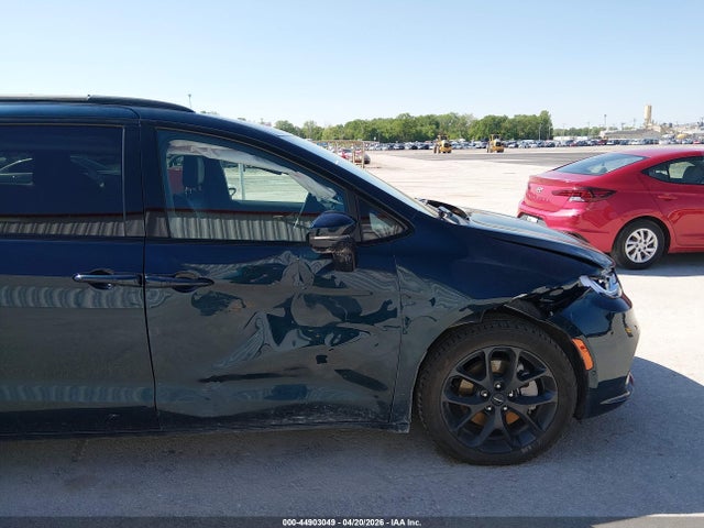 2022 Chrysler Pacifica Limited Awd მანქანა იყიდება აუქციონზე, vin: 2C4RC3GG5NR174565, აუქციონის ნომერი: 44903049