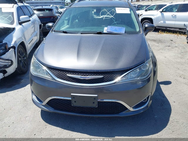 44903055 :رقم المزاد ، 2C4RC1EG6KR668419 vin ، 2019 Chrysler Pacifica Touring L Plus مزاد بيع
