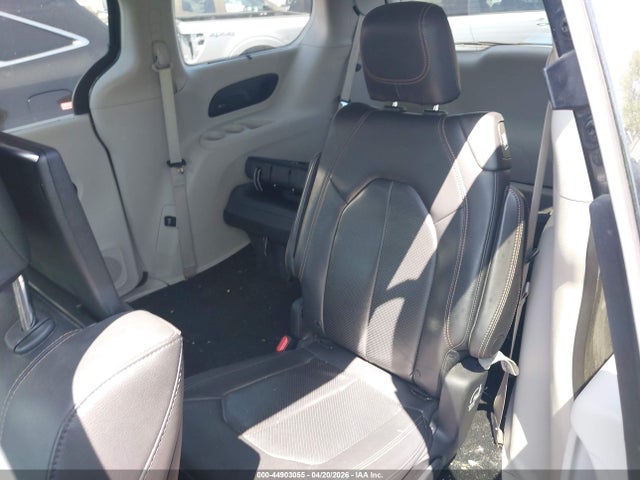44903055 :رقم المزاد ، 2C4RC1EG6KR668419 vin ، 2019 Chrysler Pacifica Touring L Plus مزاد بيع