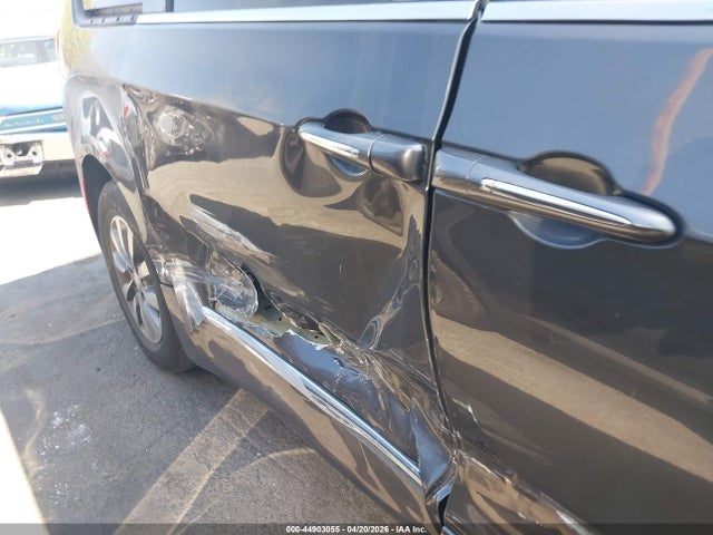 44903055 :رقم المزاد ، 2C4RC1EG6KR668419 vin ، 2019 Chrysler Pacifica Touring L Plus مزاد بيع