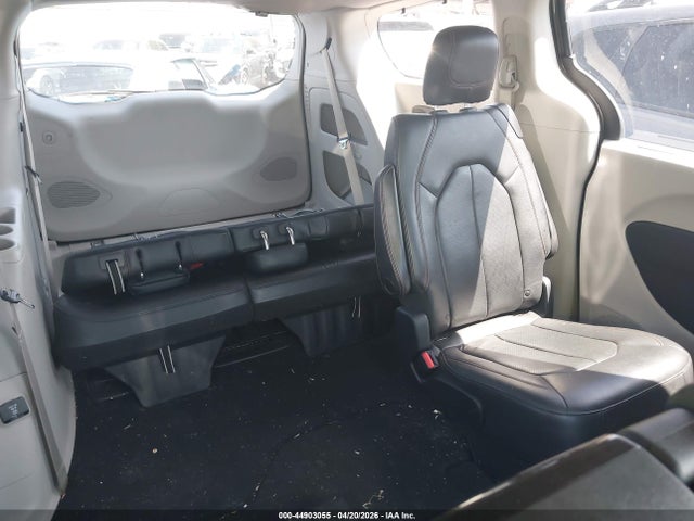 44903055 :رقم المزاد ، 2C4RC1EG6KR668419 vin ، 2019 Chrysler Pacifica Touring L Plus مزاد بيع