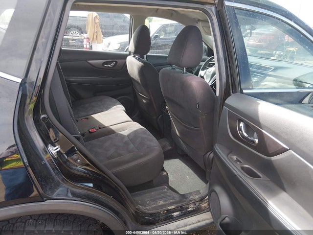 44903064 :رقم المزاد ، KNMAT2MV4FP533479 vin ، 2015 Nissan Rogue S مزاد بيع