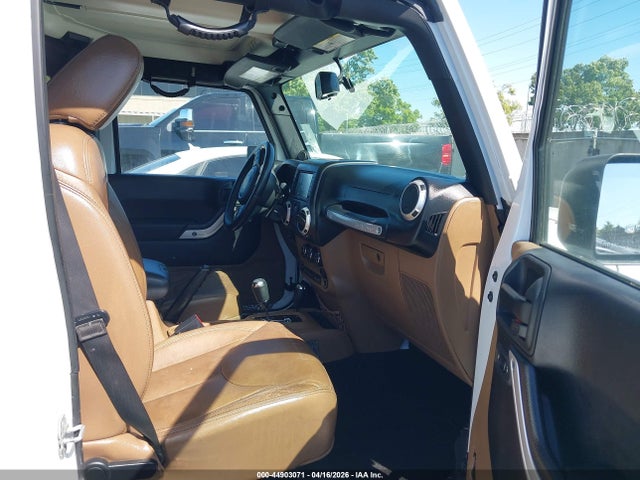 44903071 :رقم المزاد ، 1C4BJWFG4EL103179 vin ، 2014 Jeep Wrangler Unlimited Rubicon مزاد بيع