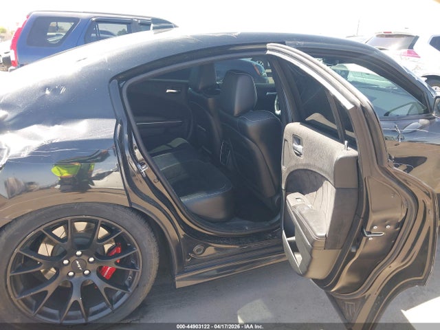 2C3CDXEJ9FH854988 Dodge Charger Srt 392