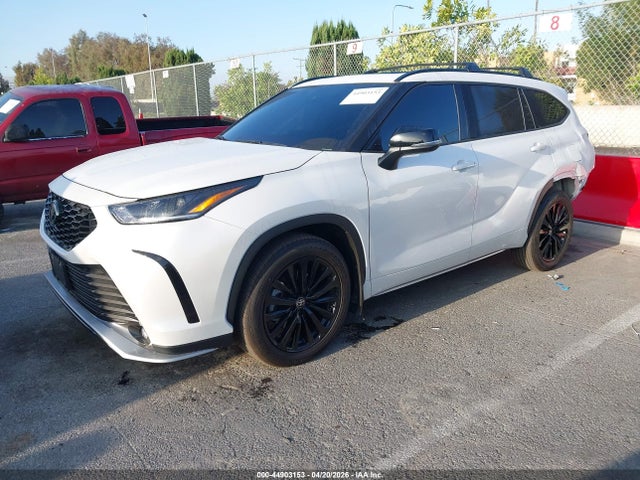 Toyota Highlander Xse 2025 5TDKDRBH9SS587576 Image 2