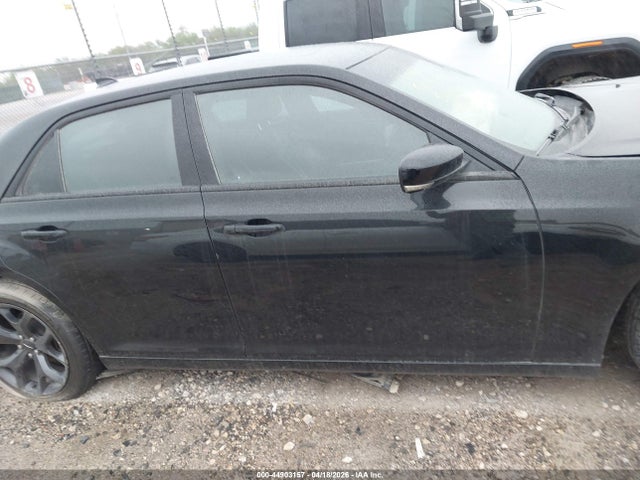 44903157 :رقم المزاد ، 2C3CCABG0MH541432 vin ، 2021 Chrysler 300 300s مزاد بيع